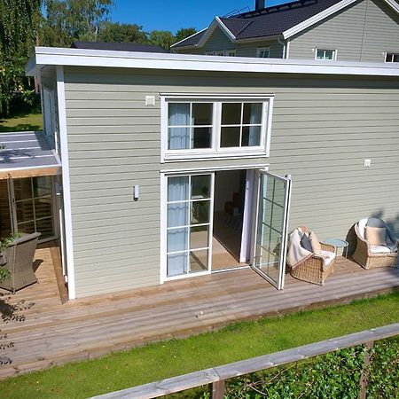 Strandnaera, Pergola, P-Plats I Hoellviken Екстериор снимка